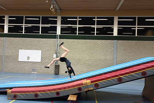 Turnen en groepsspringen