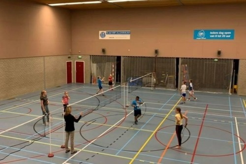 Badminton